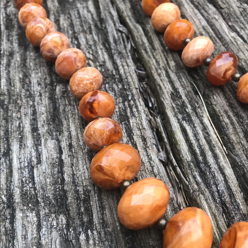 6/$20 Vintage Avon Necklace, Faceted Beads, Tangerine Orange Shade, Lightweight - Picture 6 of 10